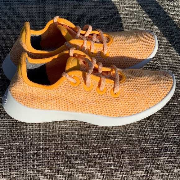 Allbirds Women's Tree Runners - Picture 9 of 11